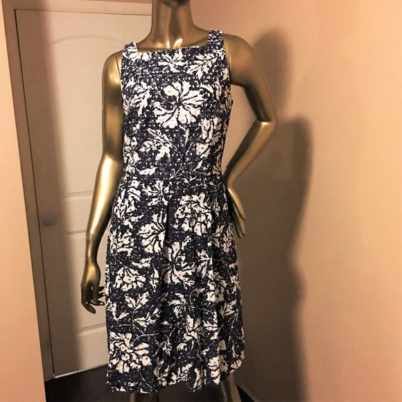 BEIGE BY ECI Blue & White Cotton Eyelet Dress - Picture 3 of 12